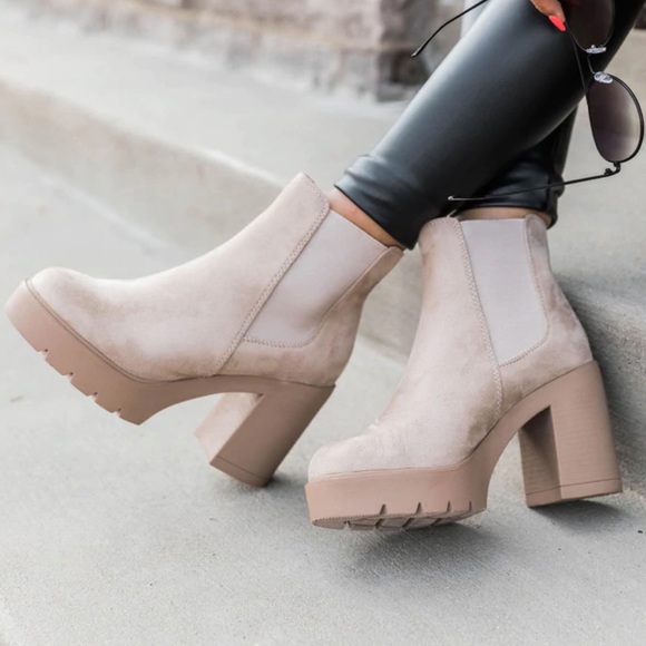Pink Lily Shoes - Platform booties